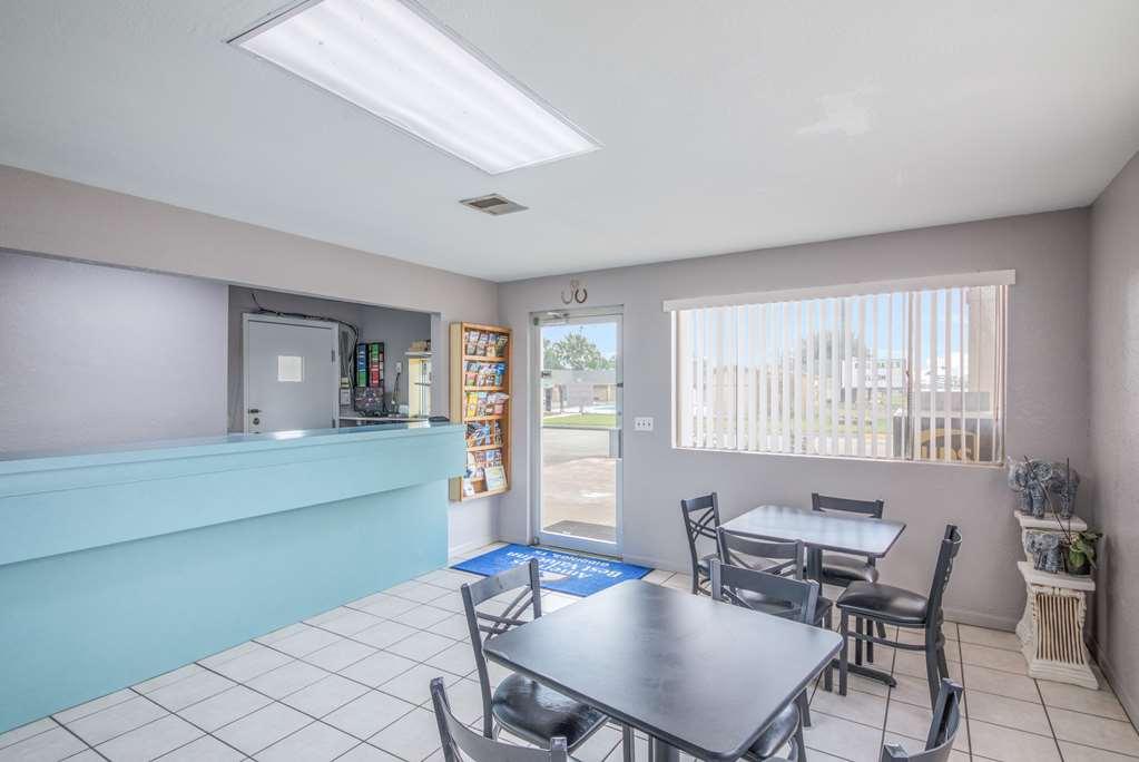 Americas Best Value Inn Giddings Exterior foto