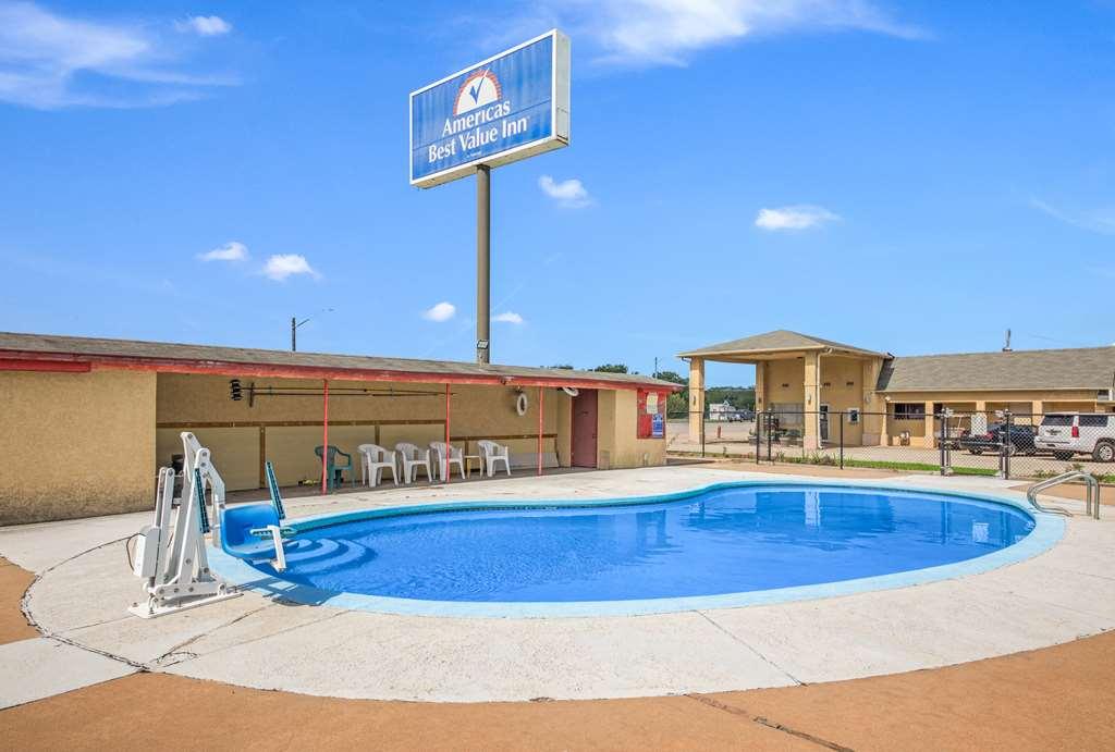 Americas Best Value Inn Giddings Facilități foto