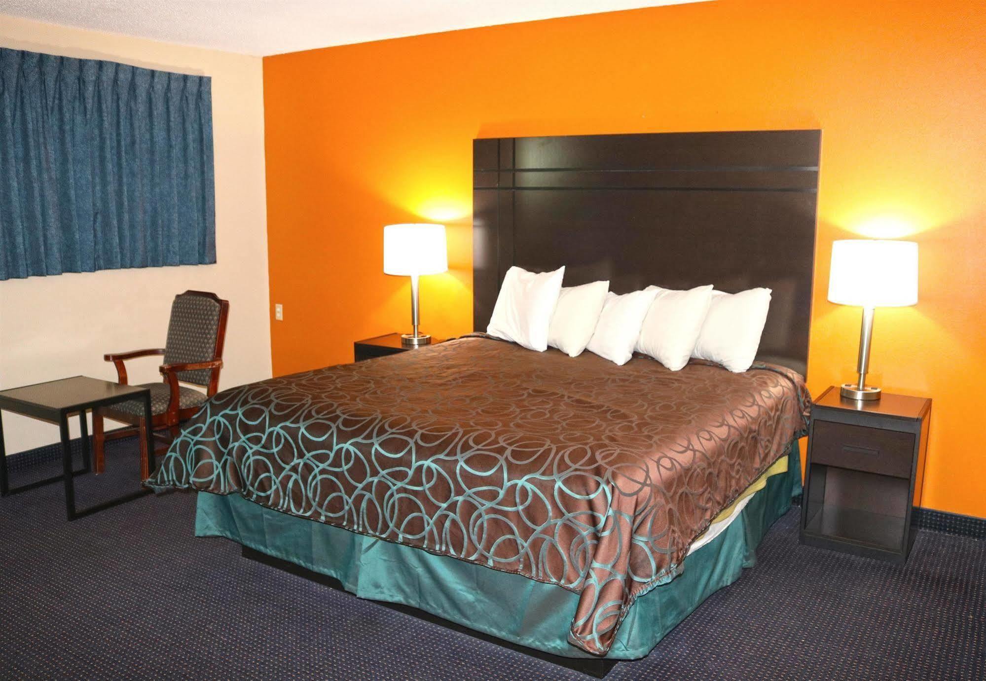 Americas Best Value Inn Giddings Exterior foto